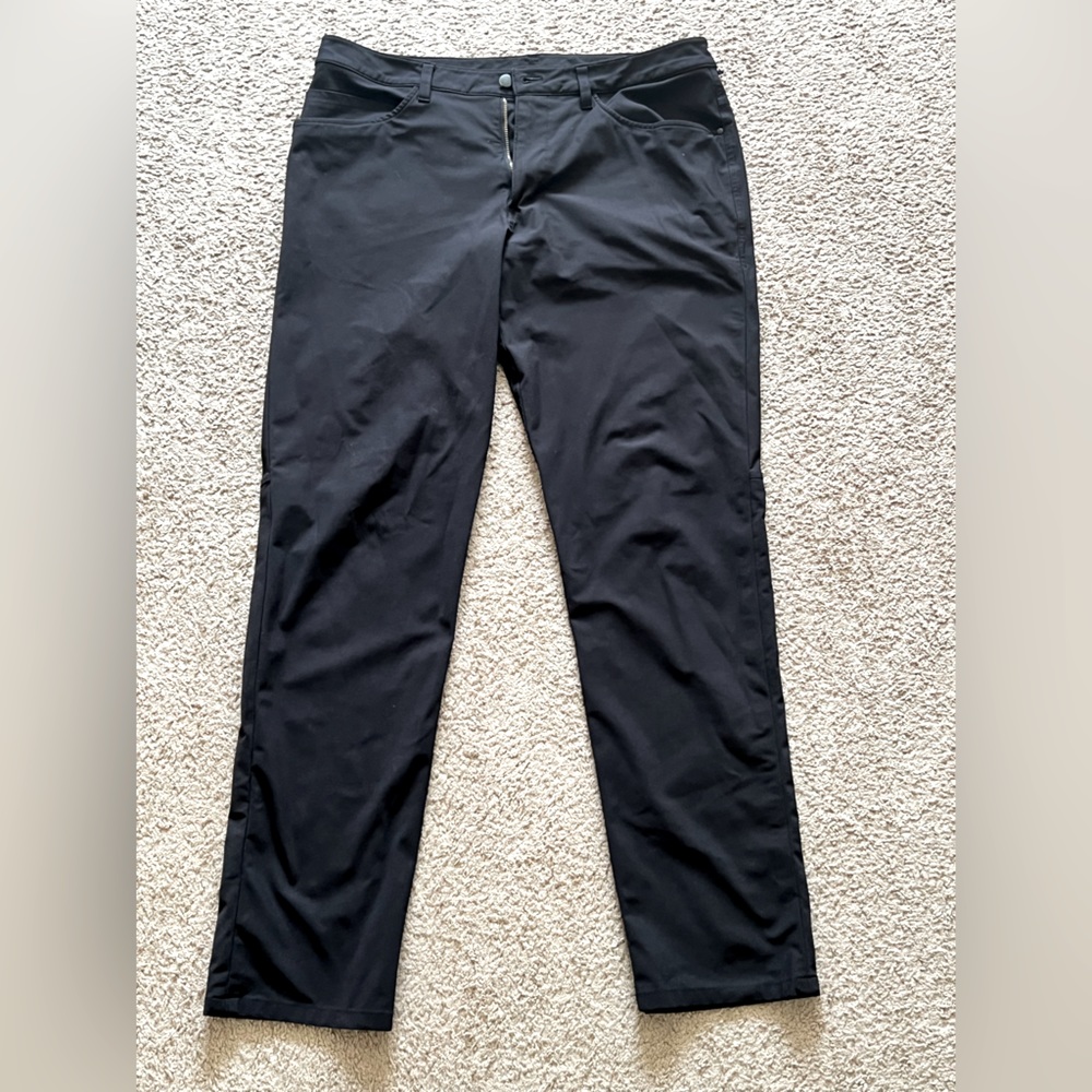 Mens Lululemon ABC 34x32 Black Pants